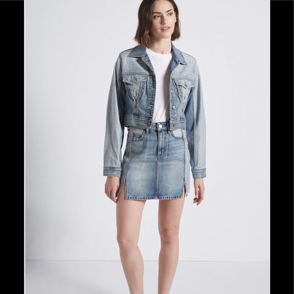 3/$30 Current/ Elliot Reversed Mashed Mini Denim Skirt - Picture 2 of 9